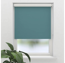 Blaugrüne Rollos am Fenster