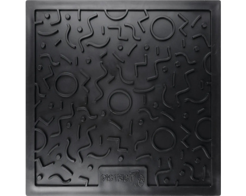Schwarze Fressmatte mit geometrischem Muster und District 70 Logo