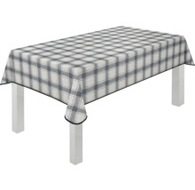 Tisch mit karierter Tischdecke