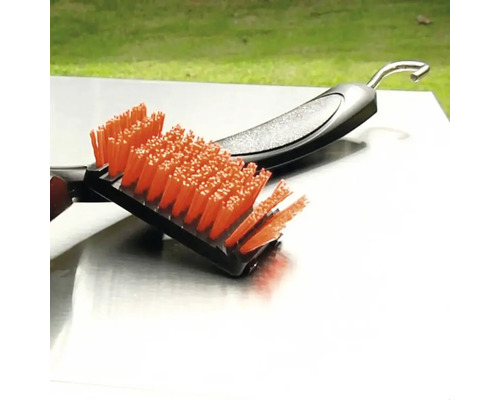 Grillbürste mit Borsten zur Reinigung von Grillrosten
