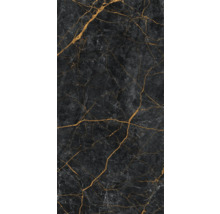 Fliesenmuster in dunklem Marmor mit goldenen Adern