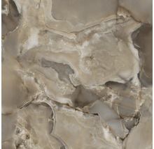 Fliese in Onyx-Optik mit markanter Maserung und natürlichen Strukturen in Beige und Braun.