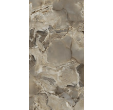 Feinsteinzeugfliese mit Marmoroptik und ausgeprägter Maserung in Beige- und Brauntönen.