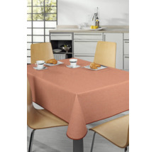 Esstisch mit Tischdecke in moderner Küche