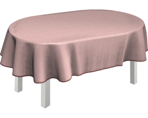Ovaler Tisch mit Tischdecke