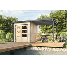 Gartenhaus mit Terrasse, Tisch und Stühlen auf einem Holzsteg am Wasser