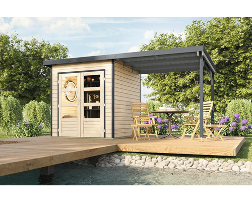 Gartenhaus mit Terrasse, Tisch und Stühlen auf einem Holzsteg am Wasser