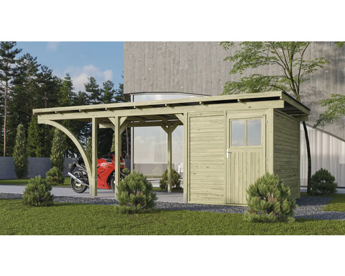 Holzcarport mit angrenzendem Abstellraum und einem Motorrad darunter in einem Garten