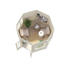 Holzgartenhaus mit Sesseln, Tisch und Dekoration