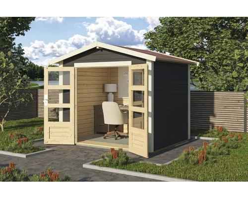 Holz Gartenhaus mit geöffneten Doppeltüren und Büroeinrichtung im Garten