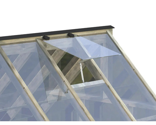 Detailansicht eines Gewächshausfensters mit Holzrahmen