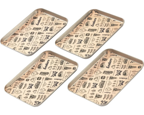 Vier Grillschalen mit Grillpapier