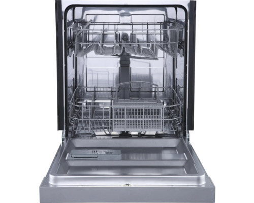 Geöffneter Geschirrspüler mit Geschirrkörben