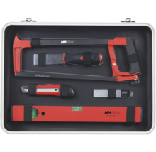 Werkzeugkoffer mit Fuchsschwanzsäge, Stechbeitel, Messer, Ersatzklingen und Wasserwaage