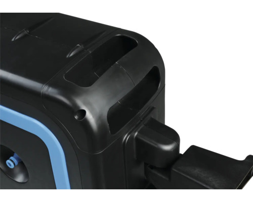 Detailansicht einer Schlauchtrommel für die Gartenbewässerung