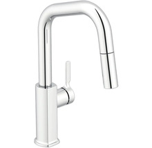 Küchenarmatur mit hohem Auslauf und herausziehbarer Brause