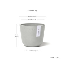 Grauer Ecopots Blumentopf Oslo Mini 11,5 aus recyceltem Kunststoff, Höhe 9,5 Zentimeter, Durchmesser 11,4 Zentimeter, Volumen 0,6 Liter.