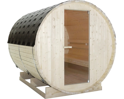 Fasssauna aus Holz mit Glastür und Bitumenschindeln auf einem Holzgestell