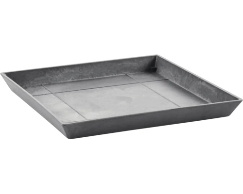 Quadratischer Untersetzer für Pflanzgefäße aus Kunststoff mit strukturierter Oberfläche.