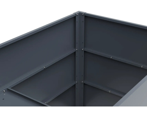 Detailansicht eines Hochbeets aus Metall mit Schrauben