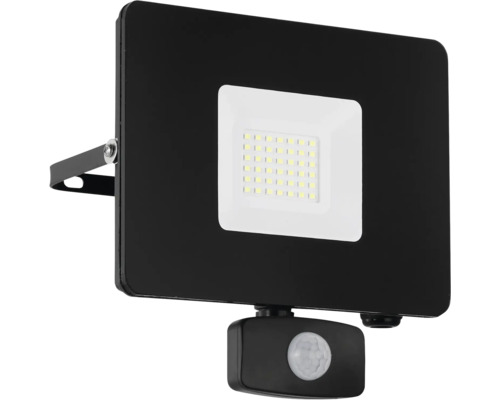 LED-Strahler mit Bewegungsmelder für den Außenbereich