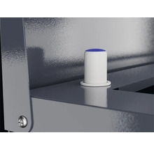 Detailansicht eines Regals mit Stopper