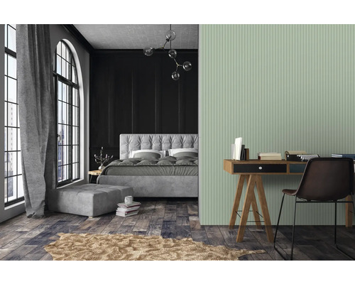 Schlafzimmer mit Bett, Fenster und Schreibtisch