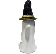 Geistfigur mit Hexenhut als Halloween Dekoration
