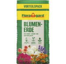 Floragard Blumenerde im Vorteilspack für Zimmer-, Balkon- und Gartenpflanzen