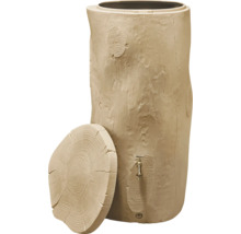 Beige Regentonne in Baumstamm-Optik aus Kunststoff mit metallischem Auslaufhahn und abnehmbarem Deckel.