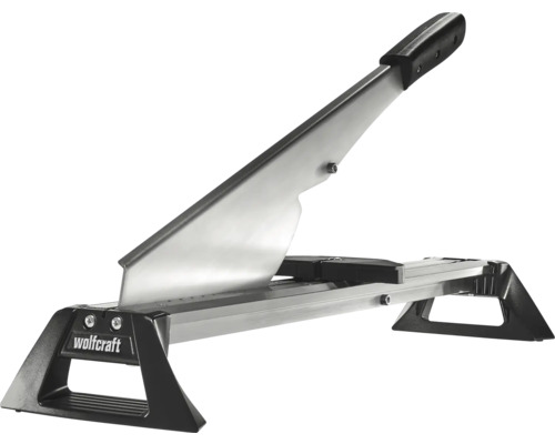 Wolfcraft Laminatschneider aus Metall mit schwarzem Griff und Standfüßen.