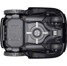 Unterseite eines Rasenmähroboters mit Rädern und Klingen