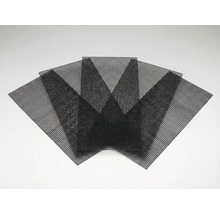 Mehrere schwarze Insektenschutzgitter