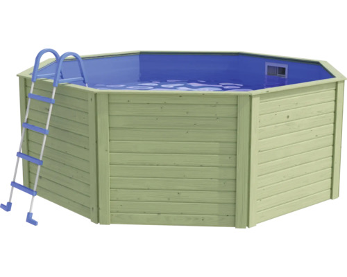 Holzpool mit Leiter und Wasserfüllung