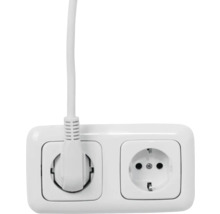 Doppelsteckdose mit eingestecktem Stecker
