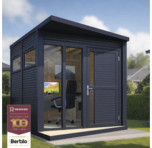 Schwarzes Gartenbüro mit Fenster, Tür und Einrichtung auf Rasenfläche