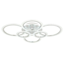 Deckenleuchte mit mehreren Ringen