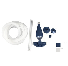 Poolreinigungsset bestehend aus weißem Schlauch, Teleskopstangen aus Aluminium, Bodensauger mit Bürsten, transparentem Schmutzbehälter und Adaptern.