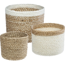Drei geflochtene Körbe aus Naturfasern in verschiedenen Größen