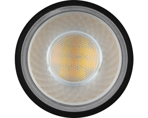 LED-Reflektorlampe in der Frontansicht mit Wabenstruktur und schwarzem Rand.