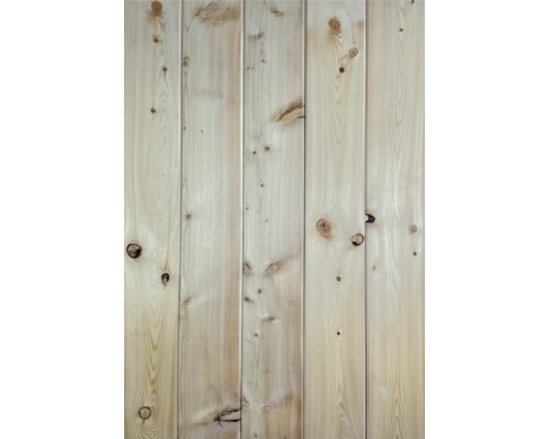 Holzpaneele aus hellem Nadelholz mit natürlicher Maserung und Astlöchern.