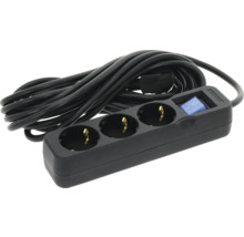 Schwarze 3-fach Steckdosenleiste mit beleuchtetem Ein- und Ausschalter und langem Kabel.