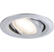 Schwenkbarer Einbaustrahler aus silberfarbenem Metall mit LED-Leuchtmittel.