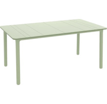 Hellgrüner rechteckiger Gartentisch mit Lamellen-Tischplatte und vier runden Beinen.