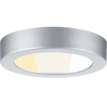 Runde LED-Deckenleuchte aus silberfarbenem Metall mit weißem Diffusor.