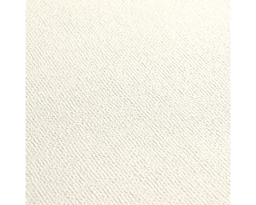 Weiße Tapete mit feiner, diagonal strukturierter Oberfläche.