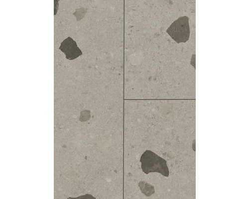 Bodenfliese in Grau mit Terrazzo-Optik, großen Steineinschlüssen und sichtbaren Fugen.
