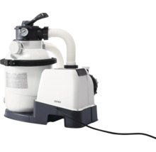 Intex Sandfilteranlage für Pools mit Filterkessel, Pumpe, Manometer und 6-Wege-Ventil in Weiß und Grau.