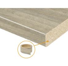 Küchenarbeitsplatte mit Spanplattenkern und Holzdekor sowie passender Kantenumleimer.