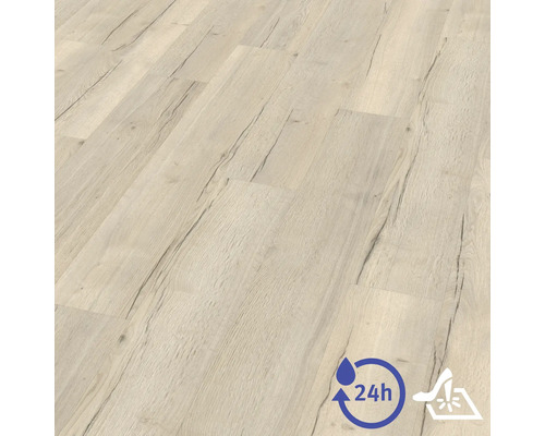 Laminatboden in heller Holzoptik mit sichtbarer Maserung, wasserresistent bis zu 24 Stunden und pflegeleicht.